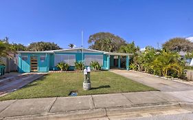 Cute And Cozy Florida Duplex Walk To Beaches!